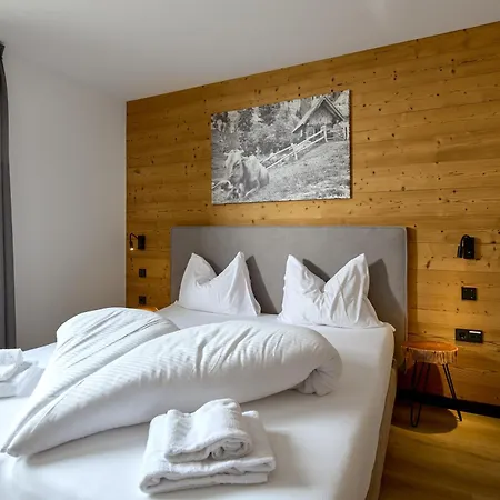 Club Haus - Alpin-resort Montafon Haus 1 By Pferd Auf Wolke